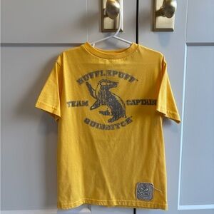 Harry Potter Huffelpuff Quidditch Captain Tshirt Kids XS